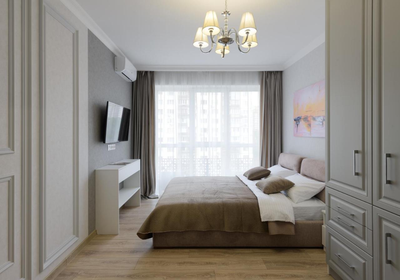 Modern New Cozy Apartment Kvartet Railway Station كييف المظهر الخارجي الصورة