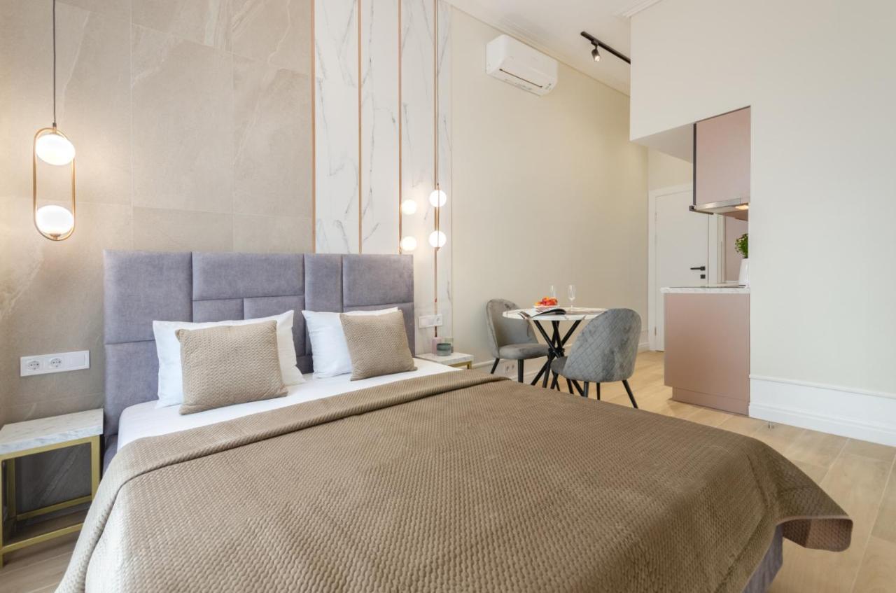 Modern New Cozy Apartment Kvartet Railway Station كييف المظهر الخارجي الصورة