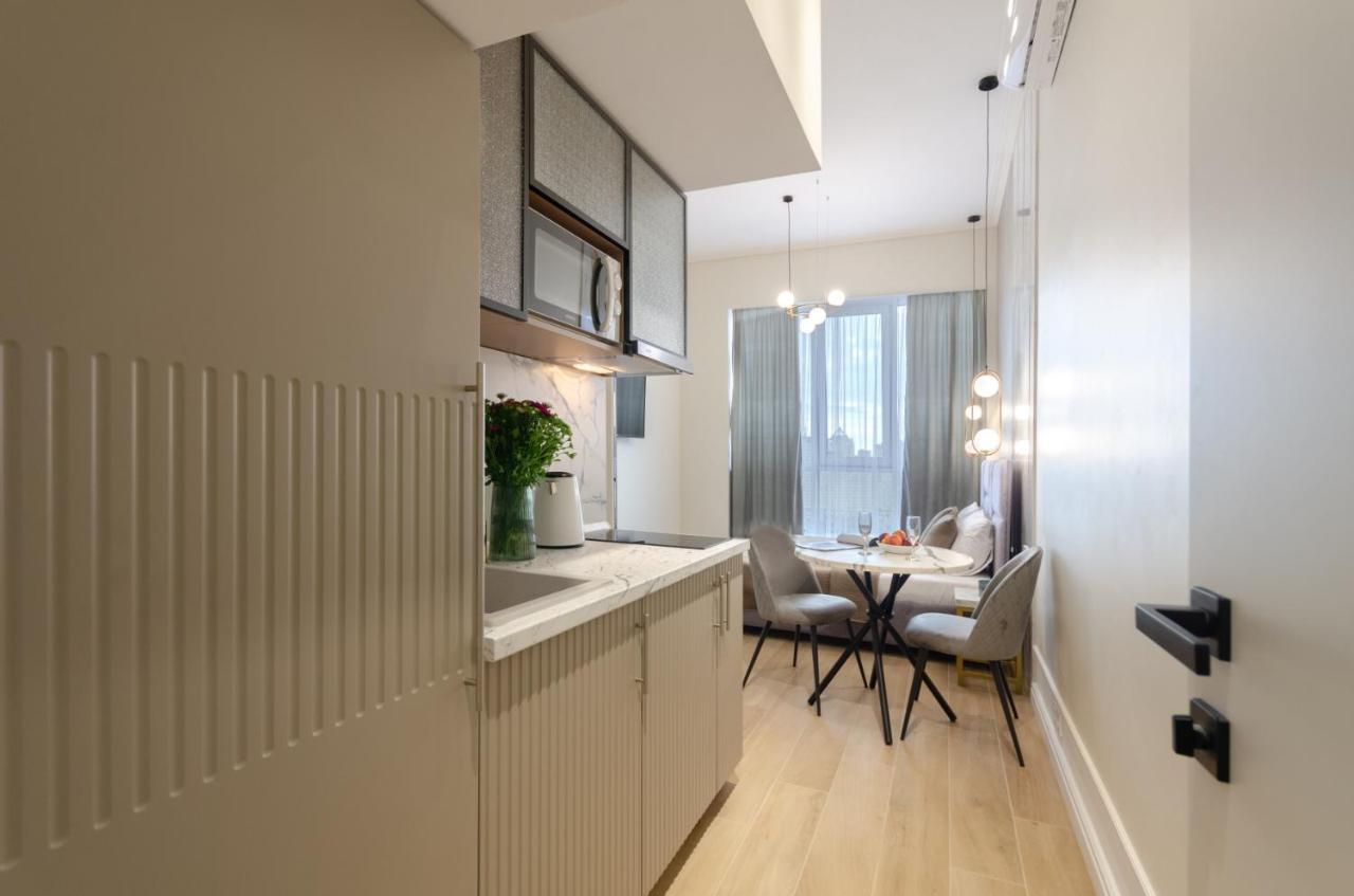 Modern New Cozy Apartment Kvartet Railway Station كييف المظهر الخارجي الصورة