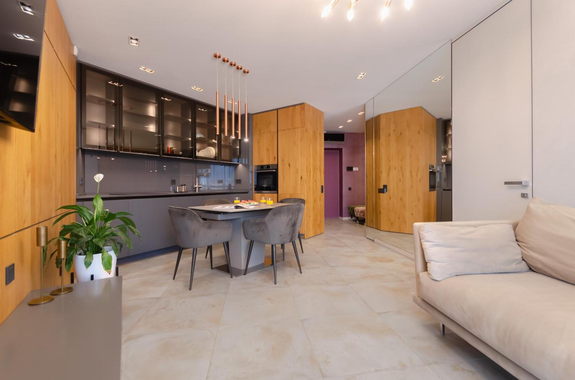 Modern New Cozy Apartment Kvartet Railway Station كييف المظهر الخارجي الصورة