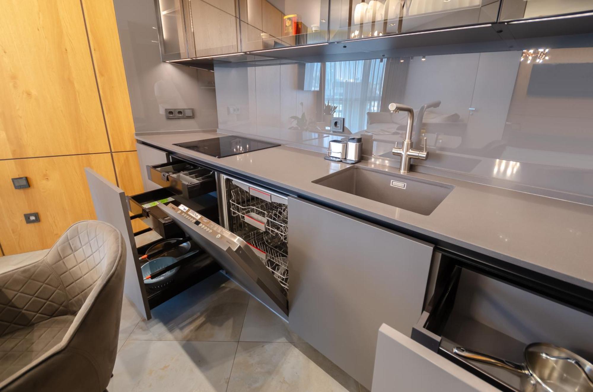 Modern New Cozy Apartment Kvartet Railway Station كييف المظهر الخارجي الصورة